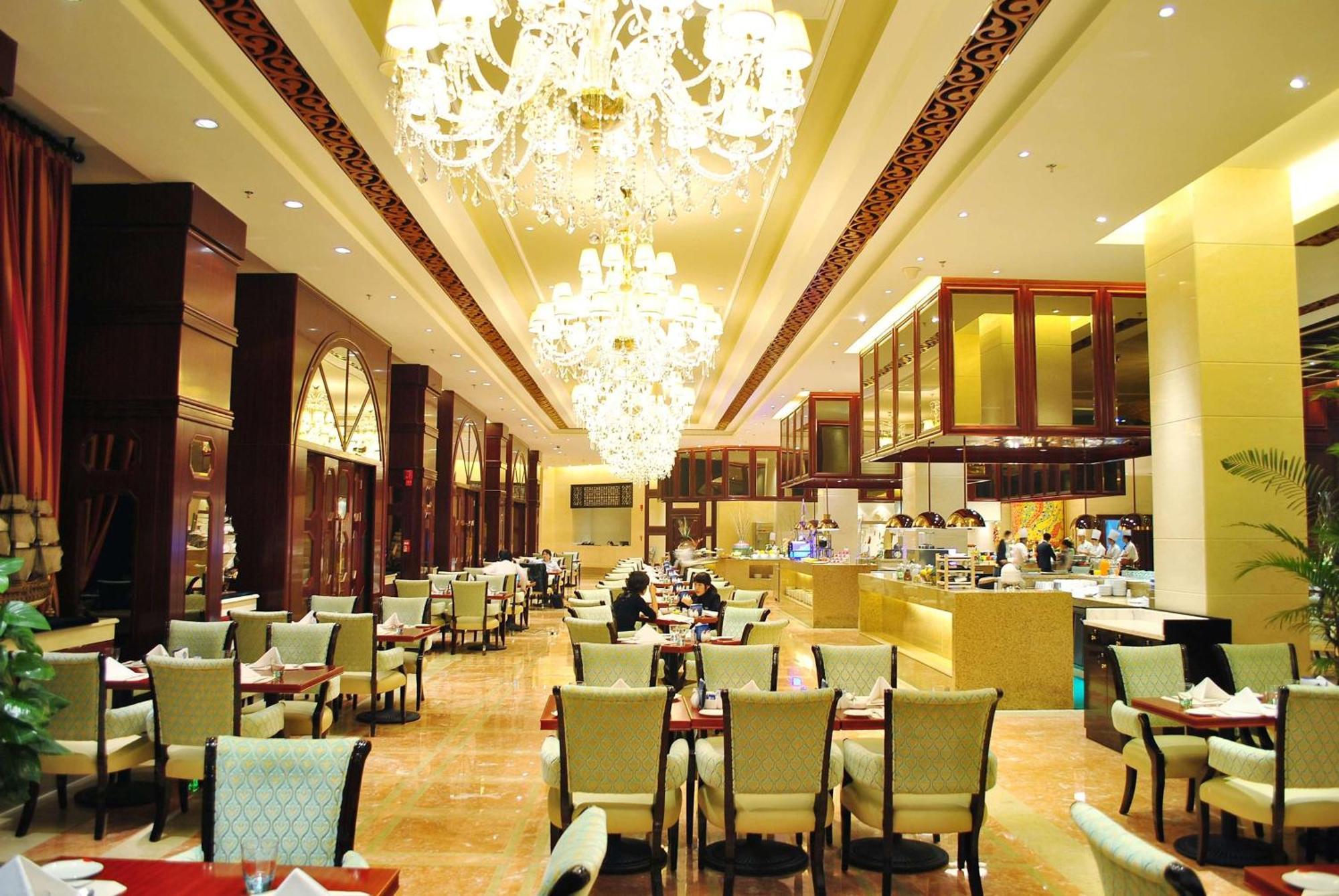 Wyndham Grand Plaza Royale Palace Chengdú Exterior foto