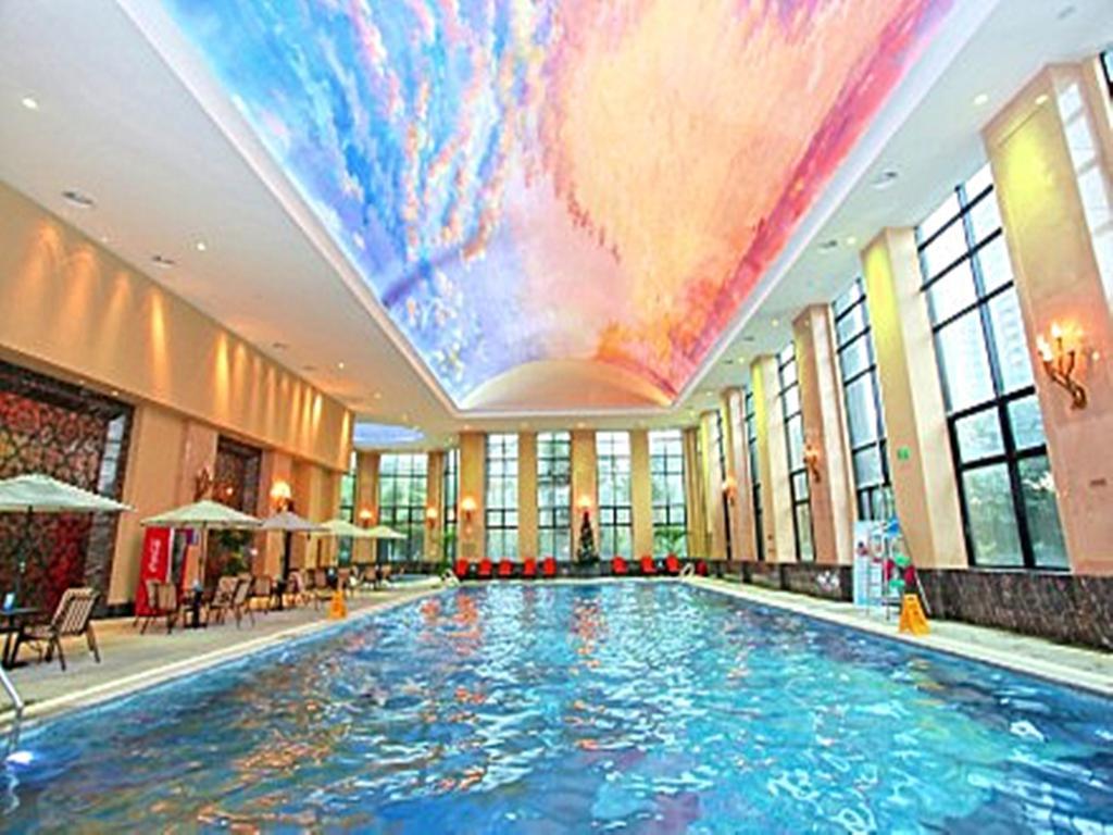 Wyndham Grand Plaza Royale Palace Chengdú Exterior foto