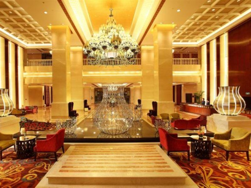 Wyndham Grand Plaza Royale Palace Chengdú Exterior foto