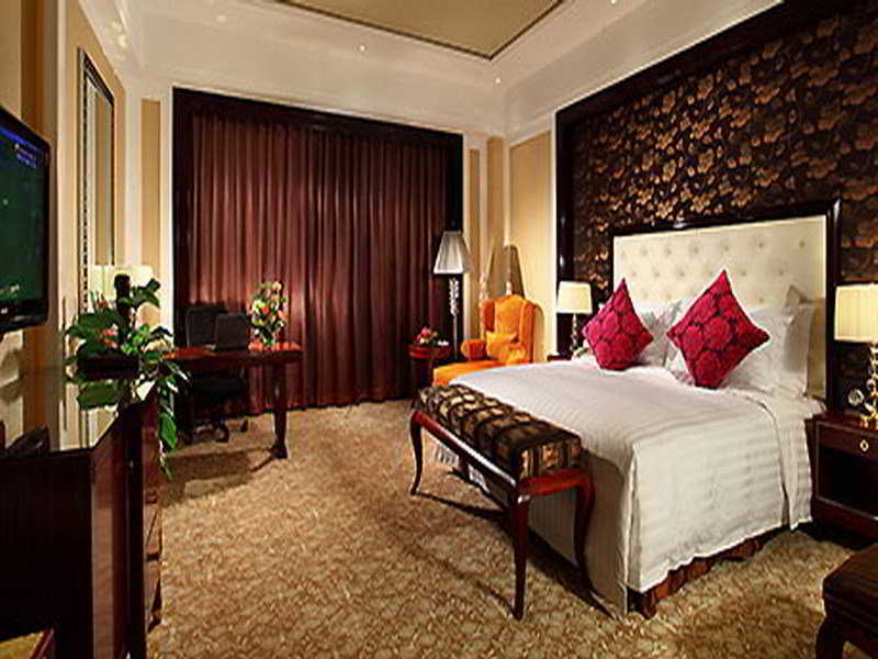 Wyndham Grand Plaza Royale Palace Chengdú Habitación foto