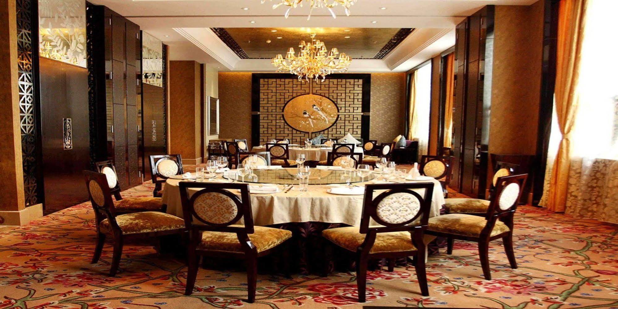 Wyndham Grand Plaza Royale Palace Chengdú Exterior foto