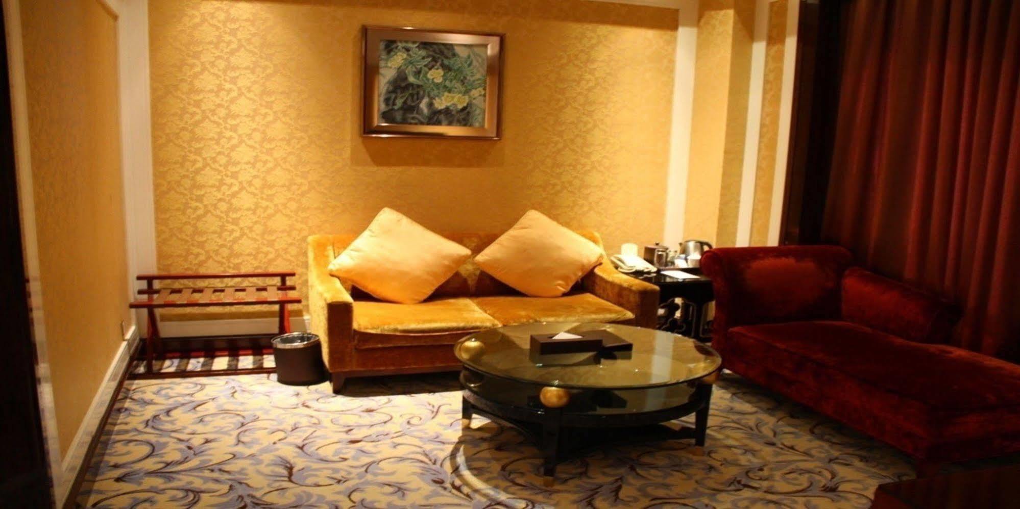 Wyndham Grand Plaza Royale Palace Chengdú Exterior foto